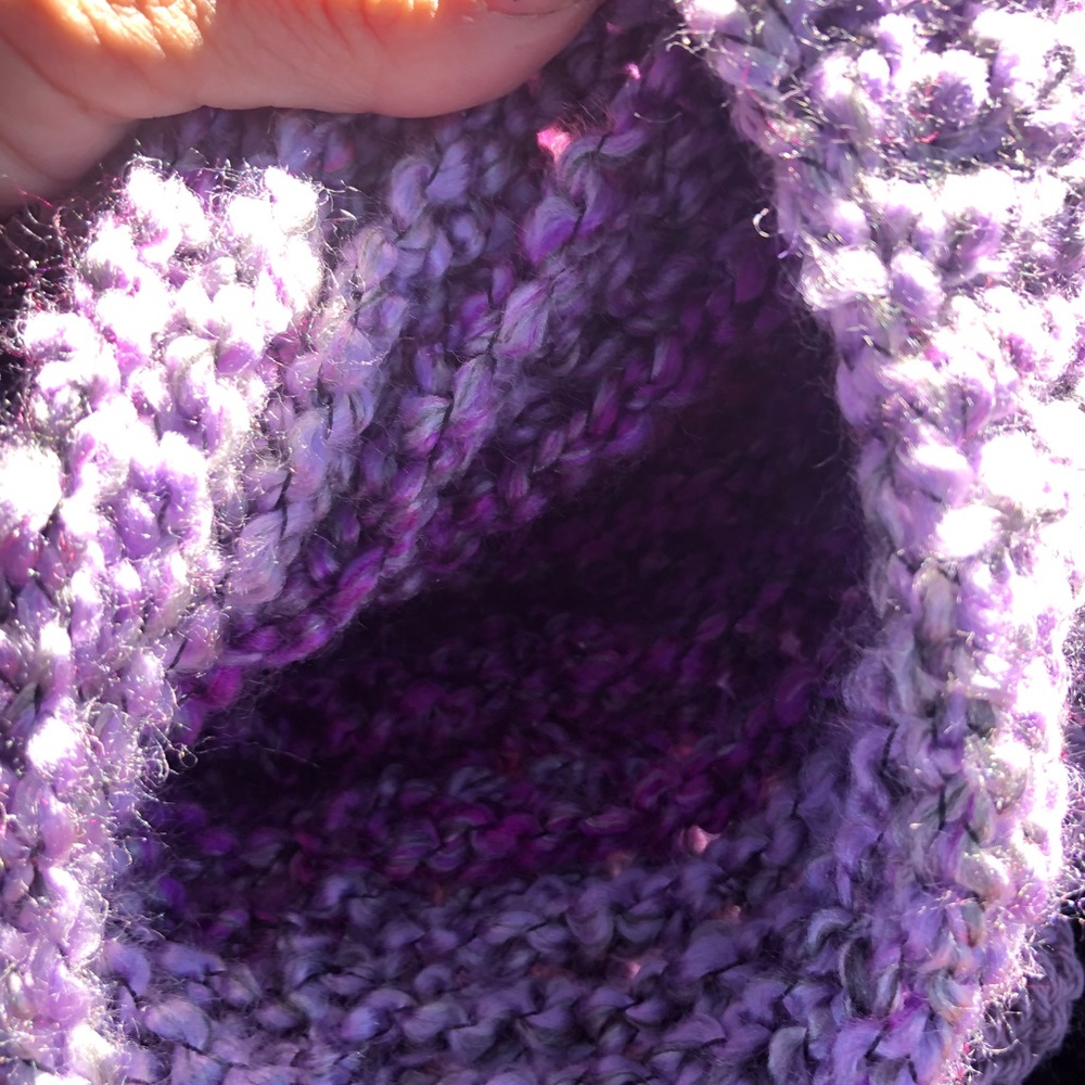 knitted hat - Picture 3 of 3